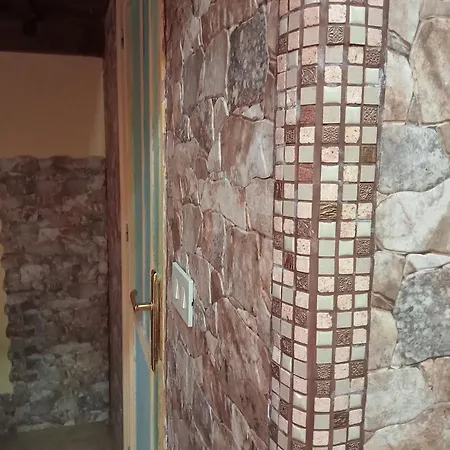 All'ombra Di Porta Nuova