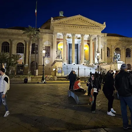 All'ombra Di Porta Nuova アパート