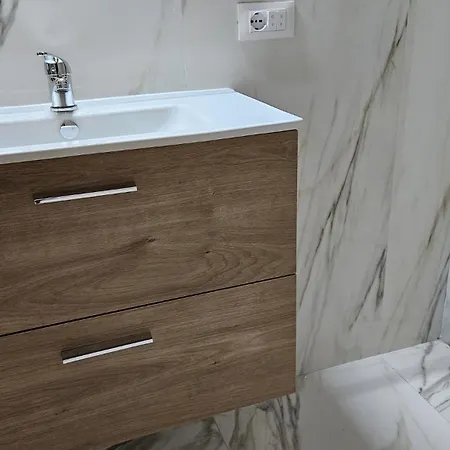 All'ombra Di Porta Nuova