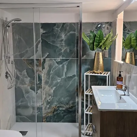 All'ombra Di Porta Nuova アパート