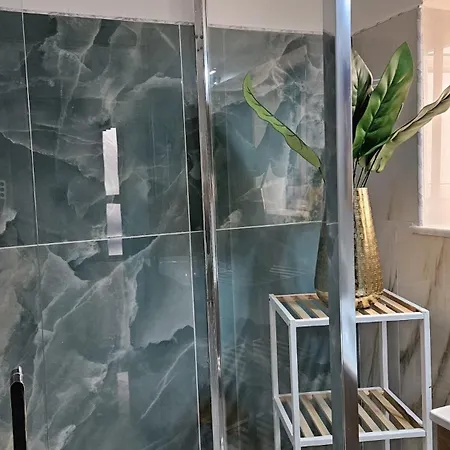 All'ombra Di Porta Nuova شقة *
